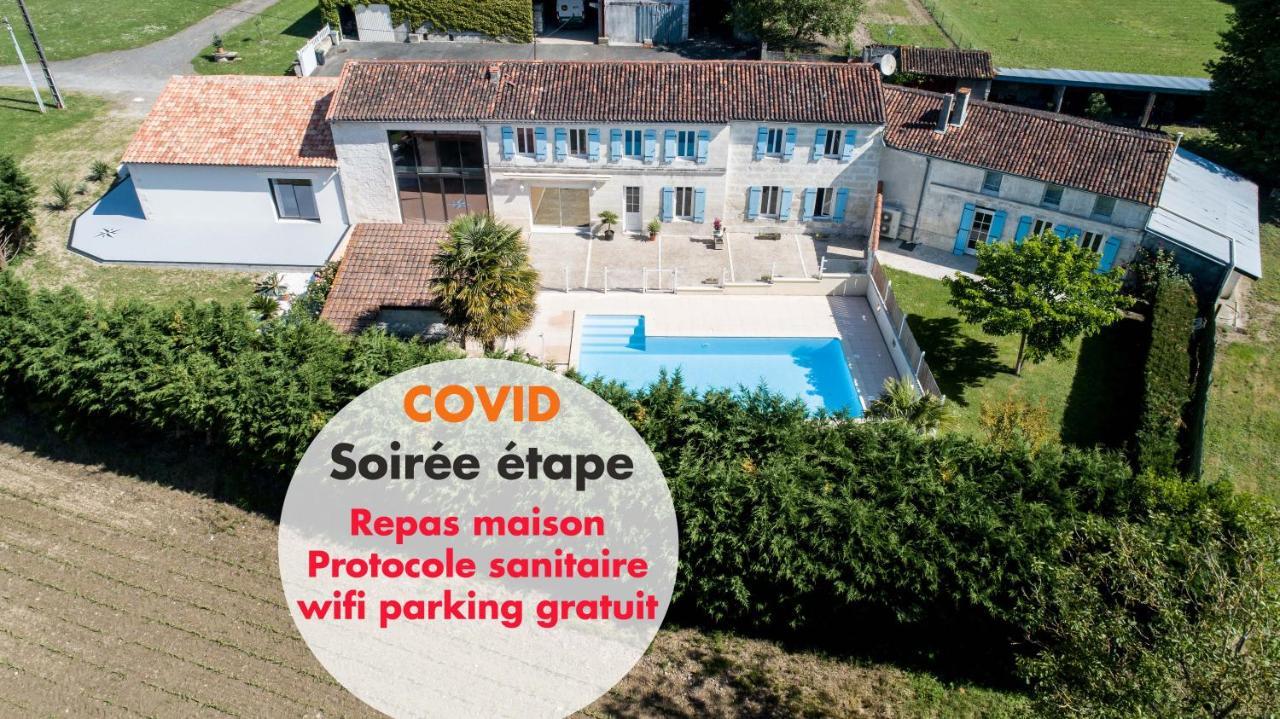 Bed and Breakfast Les Cuves - Saintes Chaniers Zewnętrze zdjęcie