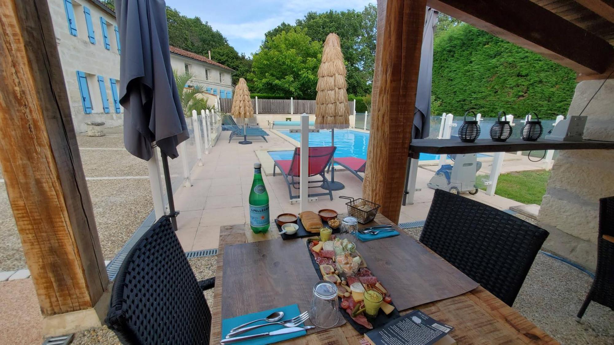 Bed and Breakfast Les Cuves - Saintes Chaniers Zewnętrze zdjęcie